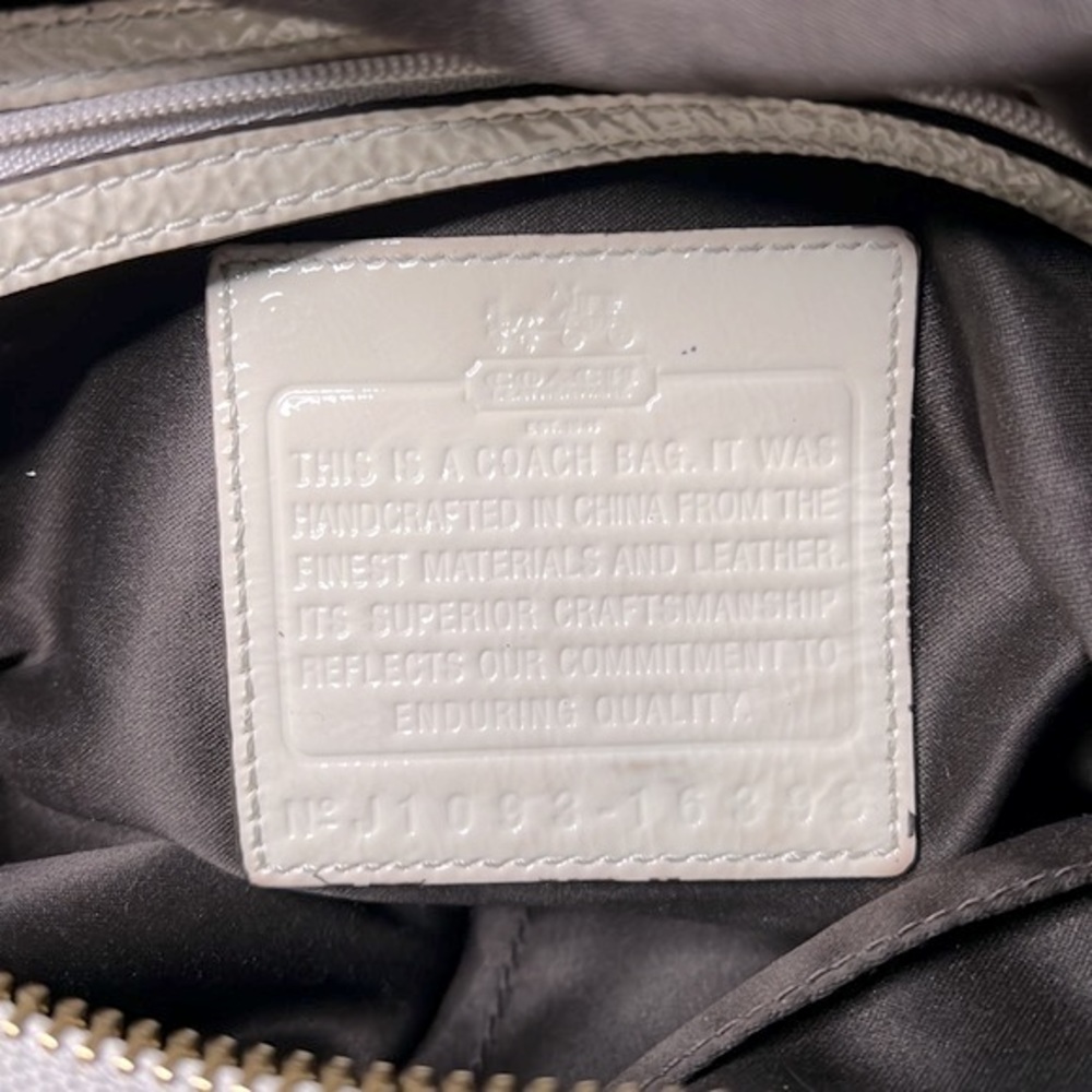 COACH Authentic 16298 - Picture 14 of 17